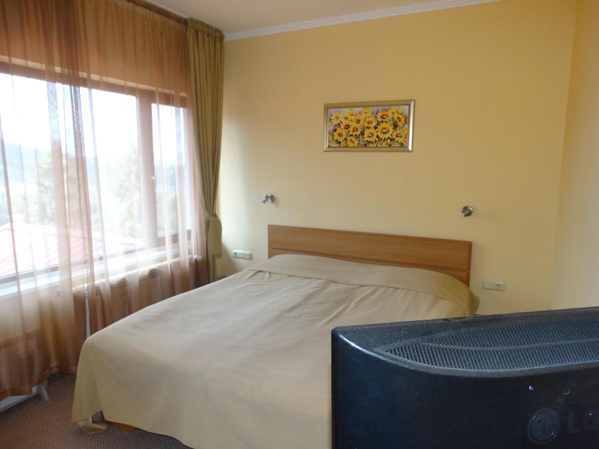 Snezhankas Apartment ปอมโปโรโว ภายนอก รูปภาพ